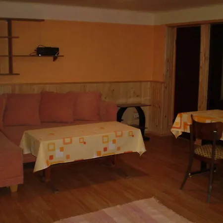 Chata Pri Dunaji Hytte Štúrovo